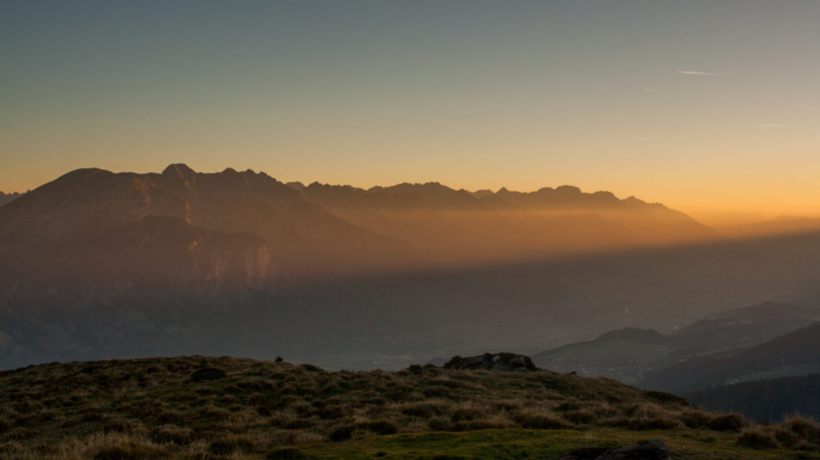 onnenaufgangswanderung zum Salfainsee – Ausblick Richtung Karwendel