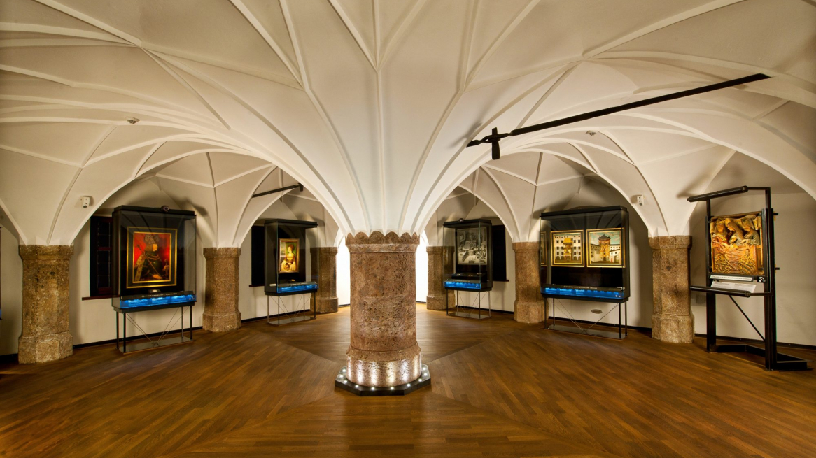 Museum Goldenes Dachl innen