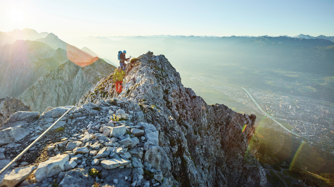 A4_2016_595_1482836341